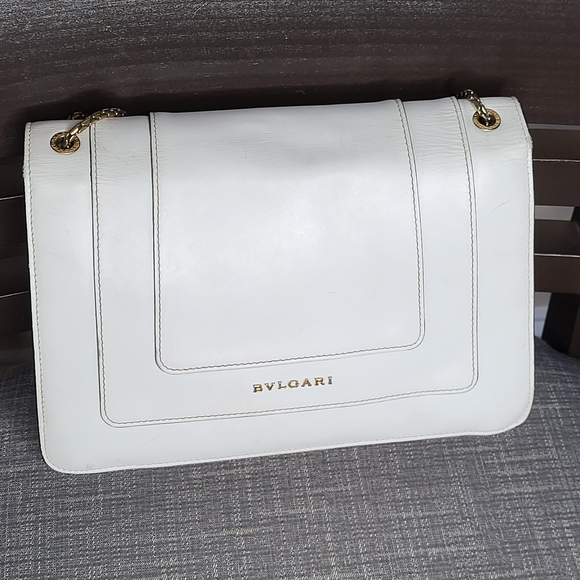 Bvlgari Serpenti Forever Shoulder Bag in White Double Chain...Authentic !! - Picture 3 of 16